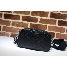 Gucci 574886 GG Supreme Messenger Bag in Black Signature leather Gucci 574886 GG Supreme Messenger Bag in Black Signature leather
