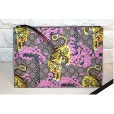 Gucci 452361 GG Supreme Pouch Clutch Bag Bengal Pink Gucci 452361 GG Supreme Pouch Clutch Bag Bengal Pink