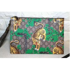 Gucci 451473 GG Supreme Pouch Clutch Bag Bengal Green Gucci 451473 GG Supreme Pouch Clutch Bag Bengal Green