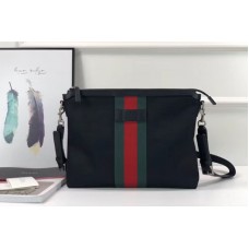 Gucci 523335 GG Supreme medium messenger bag Black