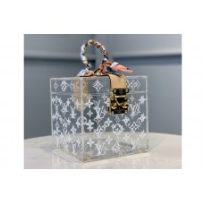 Louis Vuitton GI0481 LV Cube Scott box in Allover Monogram pattern Louis Vuitton GI0481 LV Cube Scott box in Allover Monogram pattern