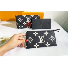 Louis Vuitton M69515 LV Crafty Pochette Félicie Bag in Black Monogram Empreinte leather Louis Vuitton M69515 LV Crafty Pochette Félicie Bag in Black Monogram Empreinte leather