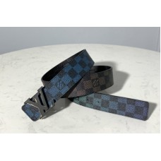 Louis Vuitton M0249V LV Initiales 40mm reversible belt in Damier Rainbow canvas