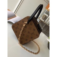 Louis Vuitton Square Monogram Bag M43589 2018 Louis Vuitton Square Monogram Bag M43589 2018