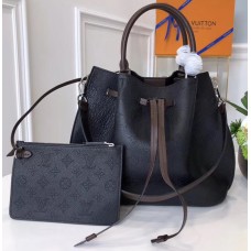 Louis Vuitton Girolata Mahina Drawstring Bag M54402 Noir 2018 Louis Vuitton Girolata Mahina Drawstring Bag M54402 Noir 2018