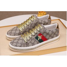 Men’s Gucci Ace GG Supreme bees sneaker Beige/ebony GG Supreme Men’s Gucci Ace GG Supreme bees sneaker Beige/ebony GG Supreme