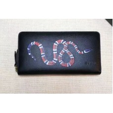 Gucci 451273 Kingsnake print leather zip around wallet Gucci 451273 Kingsnake print leather zip around wallet