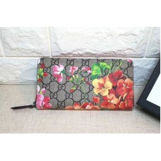 Gucci 404071 GG Blooms Supreme Canvas Chain Wallet Gucci 404071 GG Blooms Supreme Canvas Chain Wallet