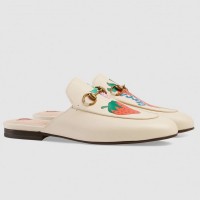 Gucci White Princetown Slippers With Gucci Strawberry Gucci White Princetown Slippers With Gucci Strawberry