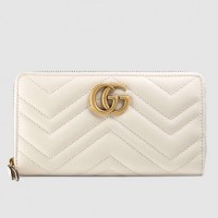 Gucci White GG Marmont Zip Around Wallet Gucci White GG Marmont Zip Around Wallet